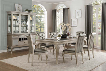 Chaise de salle à manger Diva avec tissu en cuir végétalien, capitonné avec boutons - Gris argenté | Chaise de salle à manger Diva en tissu de cuir végétalien capitonné - gris argenté