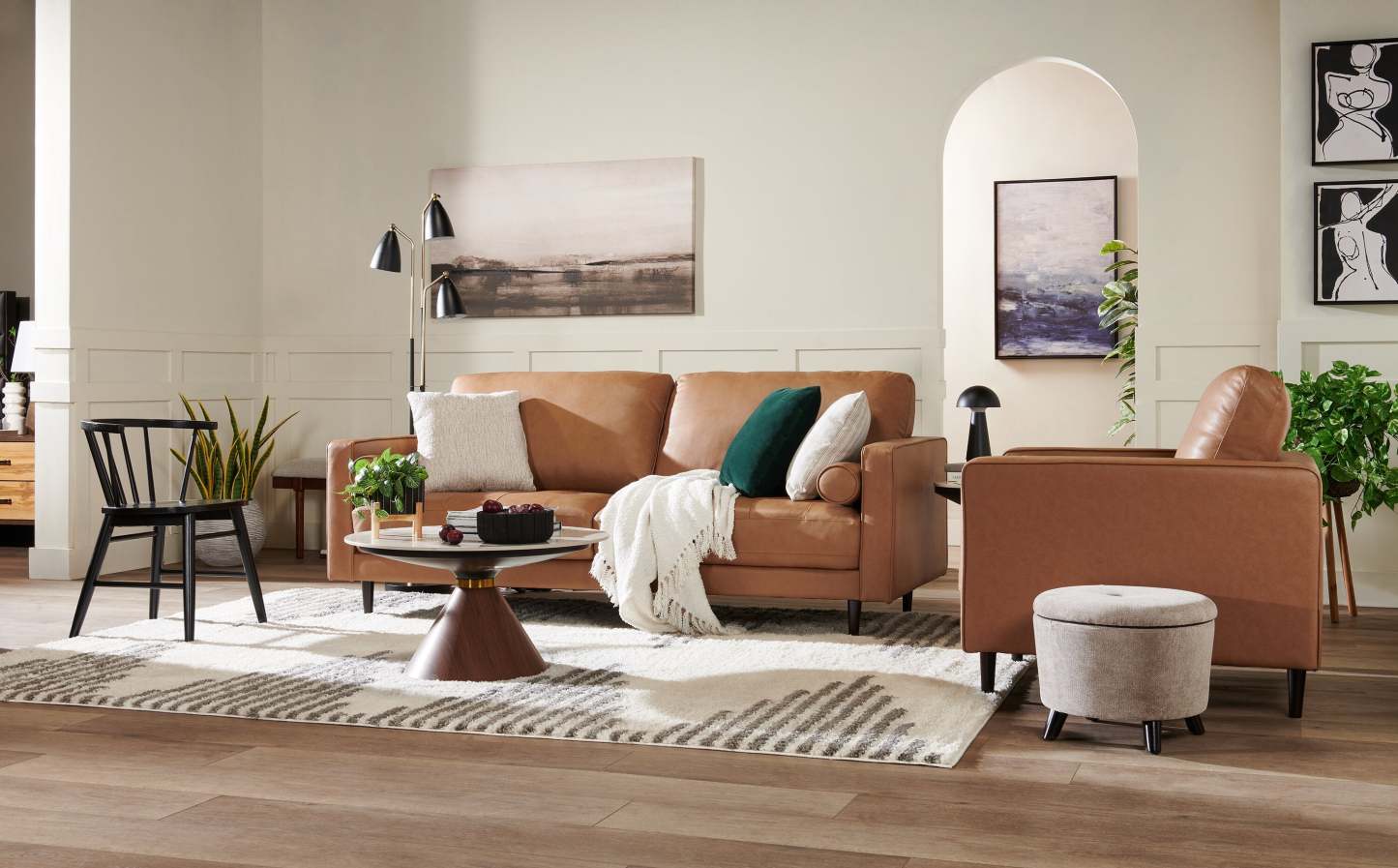 Fauteuil Edge de 35 po en cuir véritable avec pattes en bois et coussin de dossier amovible - brun