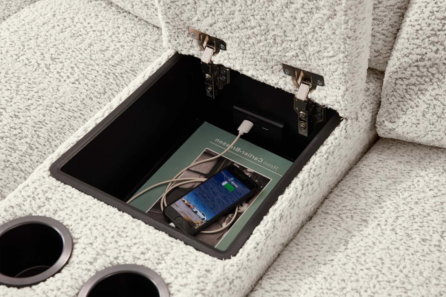 Scott Living Elevate Modular 7-Piece Left-Facing Chenille Fabric Power Sliding Sectional with Storage - Beige | Canapé sectionnel modulaire à coulissement électrique de gauche Elevate de Scott Living 7 pièces en tissu de chenille avec rangement - beige