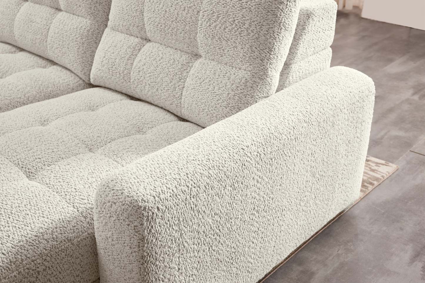 Sofa sectionnel modulaire à coulissement électrique de droite Elevate de Scott Living 7 pièces en tissu de chenille avec rangement - beige