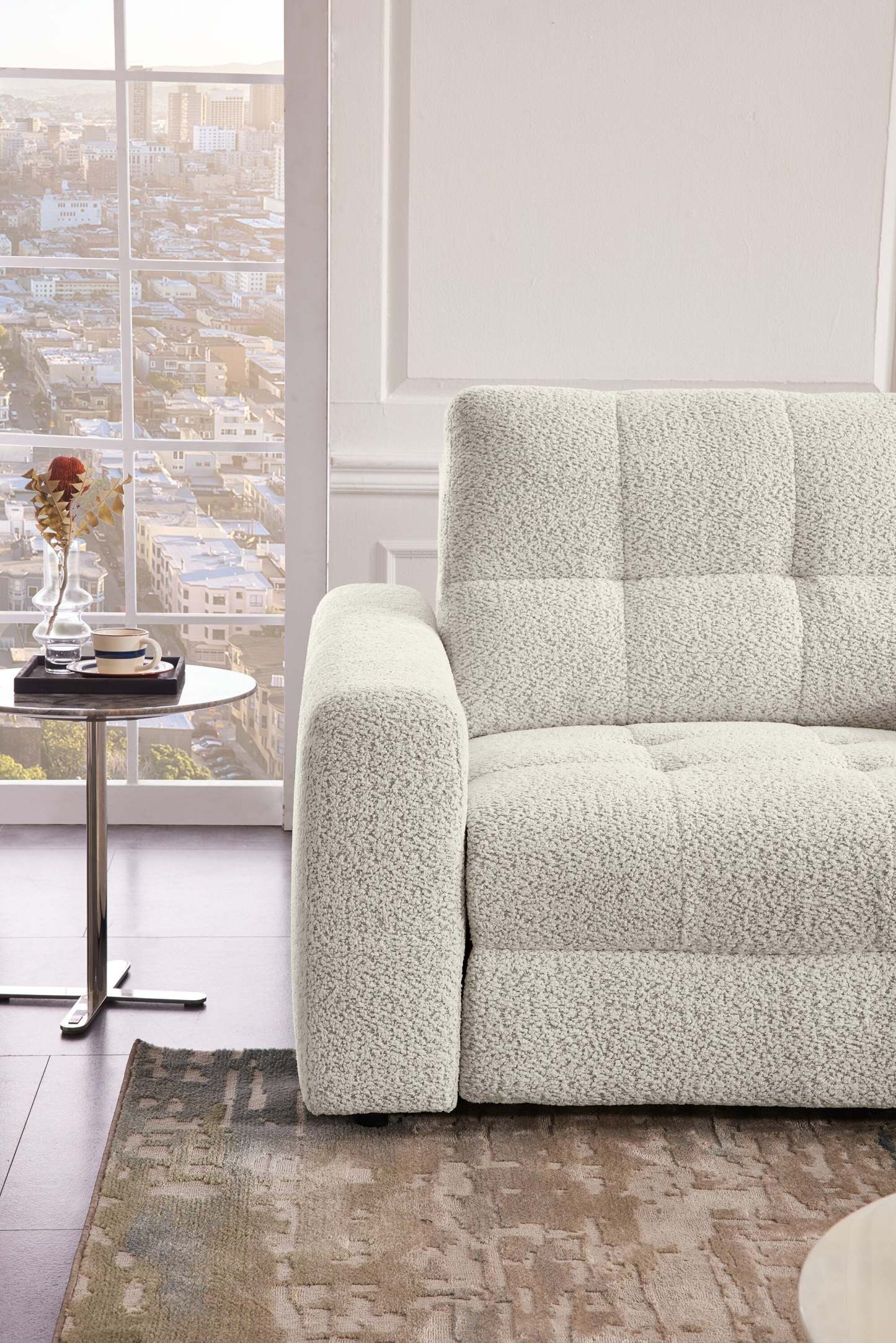 Sofa sectionnel modulaire à coulissement électrique de droite Elevate de Scott Living 7 pièces en tissu de chenille avec rangement - beige