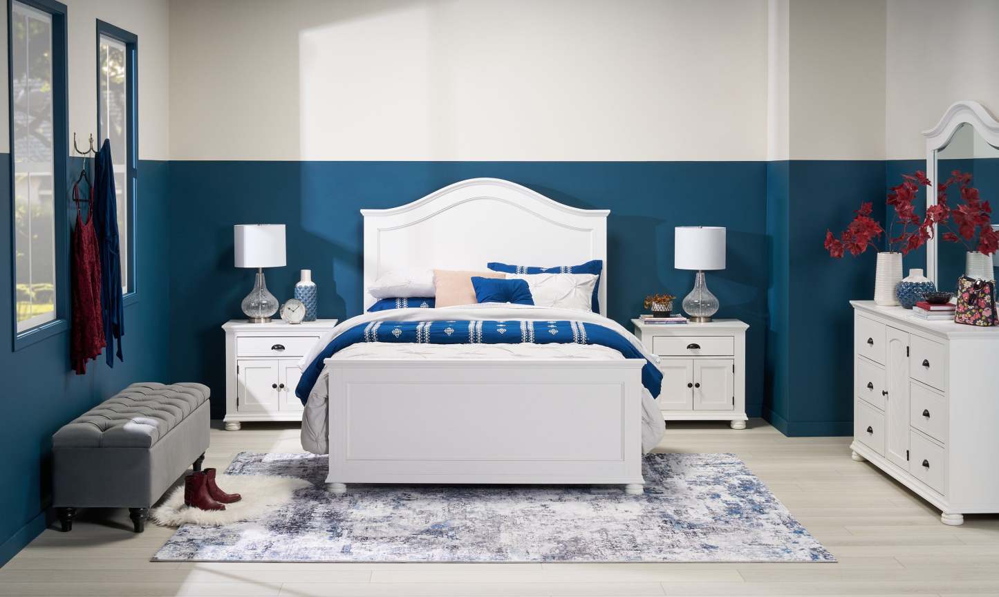 Table de chevet Ella à 1 tiroir et armoire, 28 L x 27 H - Blanc | Table de nuit Ella de 28 po (L) x 27 po (H) à 1 tiroir avec armoire - blanche