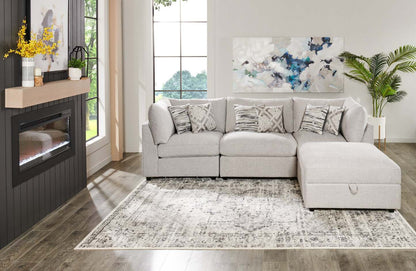 Scott Living Evolve Modular 4-Piece Linen-Look Fabric Sectional with Ottoman and Feather Down Cushions - Grey | Canapé sectionnel modulaire Evolve de Scott Living 4 pièces en tissu d’apparence lin avec pouf et coussins en duvet et plumes - gris