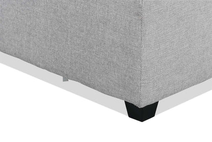 Scott Living Chaise d'angle modulaire 39,5 Evolve en tissu d'apparence lin avec coussins en plumes - Gris | Fauteuil modulable en coin Evolve de Scott Living de 39,5 po en tissu d'apparence lin avec coussins en couette et plumes - gris clair