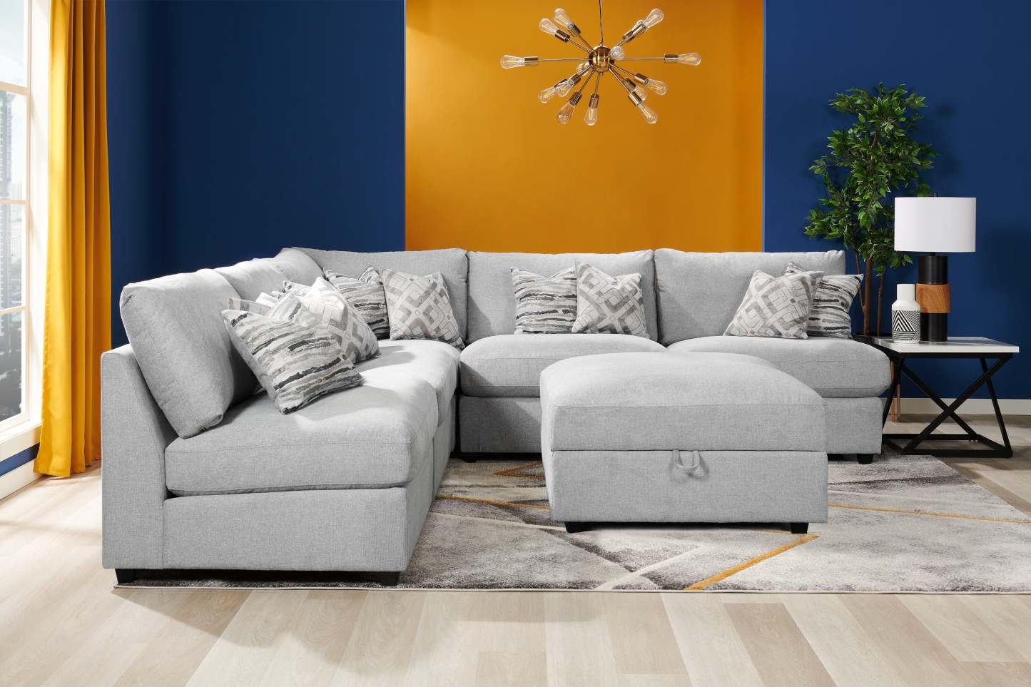 Scott Living Pouf de rangement modulaire Evolve 39,5 en tissu d'apparence lin avec coussin en plumes - Gris | Pouf de rangement modulaire Evolve de Scott Living de 39,5 po en tissu d'apparence lin avec coussin en couette et plumes - gris