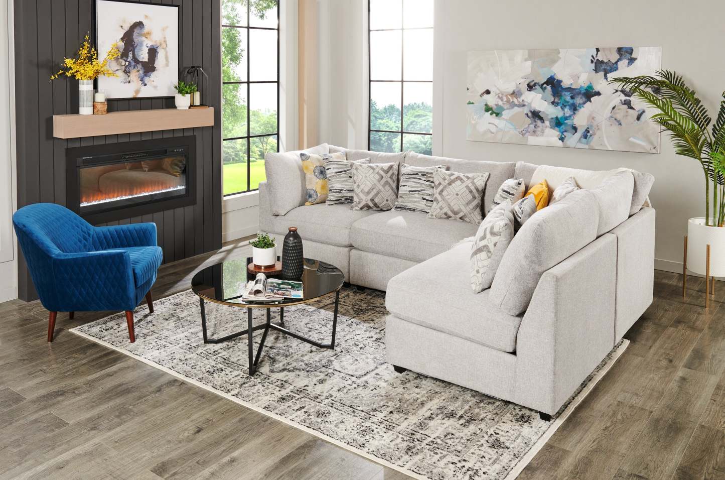 Scott Living Evolve Modular 4-Piece Linen-Look Fabric Pit Sofa Sectional with Feather Down Cushions - Grey | Canapé sectionnel modulaire Evolve de Scott Living 4 pièces en tissu d'apparence lin avec coussins en duvet et plumes - gris