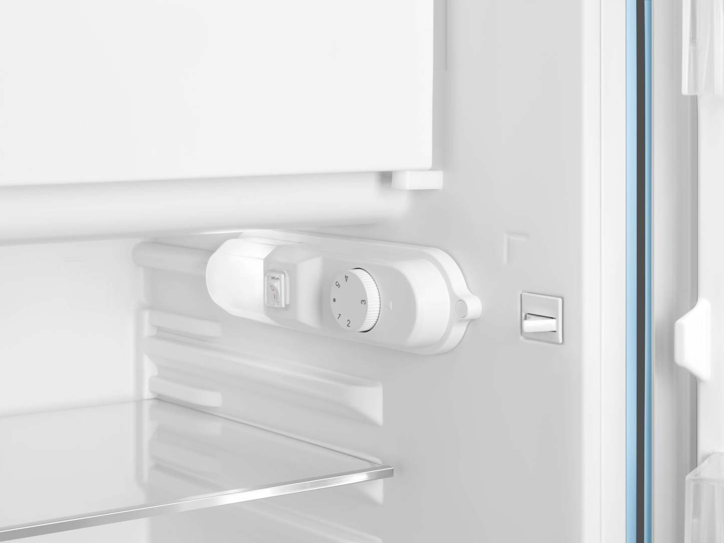 Smeg Réfrigérateur compact rétro de 4,31 pi3 - FAB10URPB3