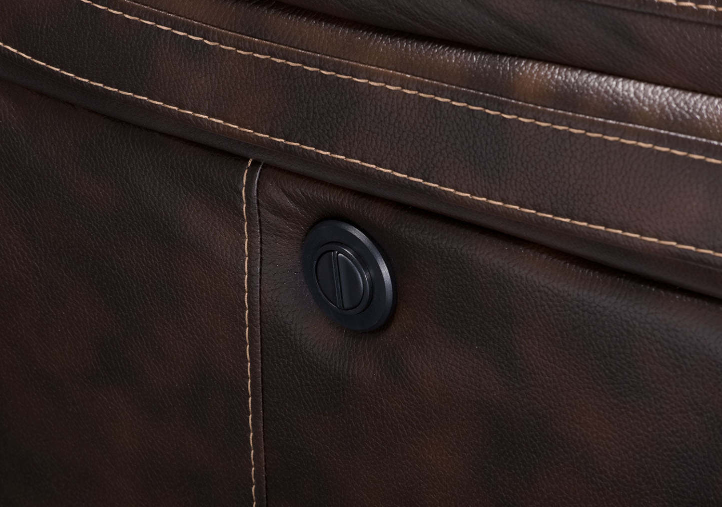 Fauteuil à inclinaison électrique Leo de 41 po en tissu d’apparence cuir - brun noyer