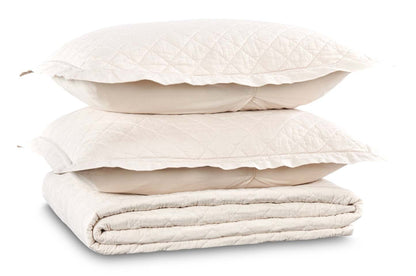 Flaxseed Cove 3-Piece Full/Queen Quilt Set - Natural Linen | Ensemble de courtepointe Flaxseed Cove 3 pièces pour lit double et grand lit - lin naturel