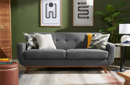 Sofa Freeman de Kort & Co. de 80 po de format condo en tissu d’apparence lin avec base et pattes en bois - gris anthracite