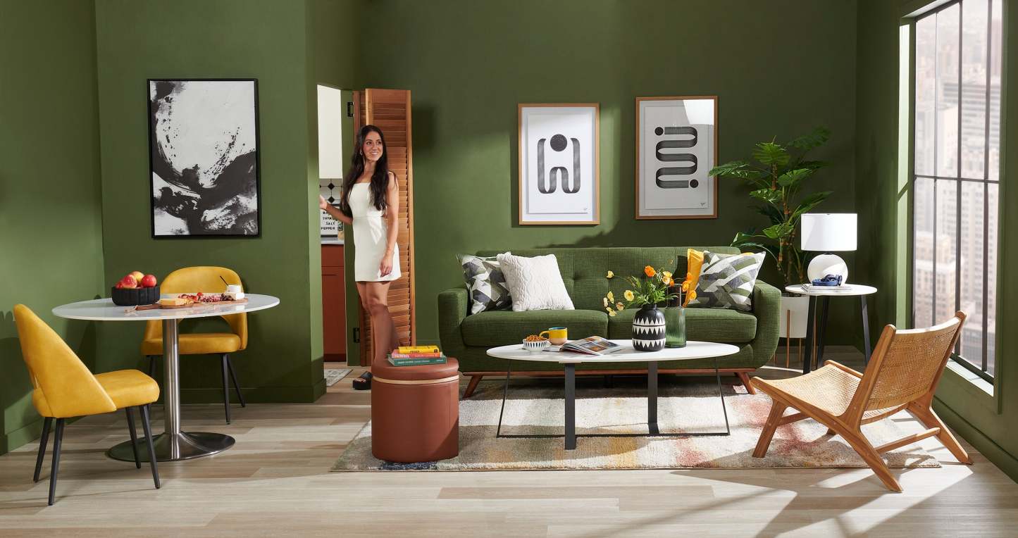 Sofa Freeman de Kort & Co. de 80 po de format condo en tissu d’apparence lin avec base et pattes en bois - vert avocat