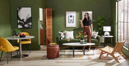 Sofa Freeman de Kort & Co. de 80 po de format condo en tissu d’apparence lin avec base et pattes en bois - vert avocat