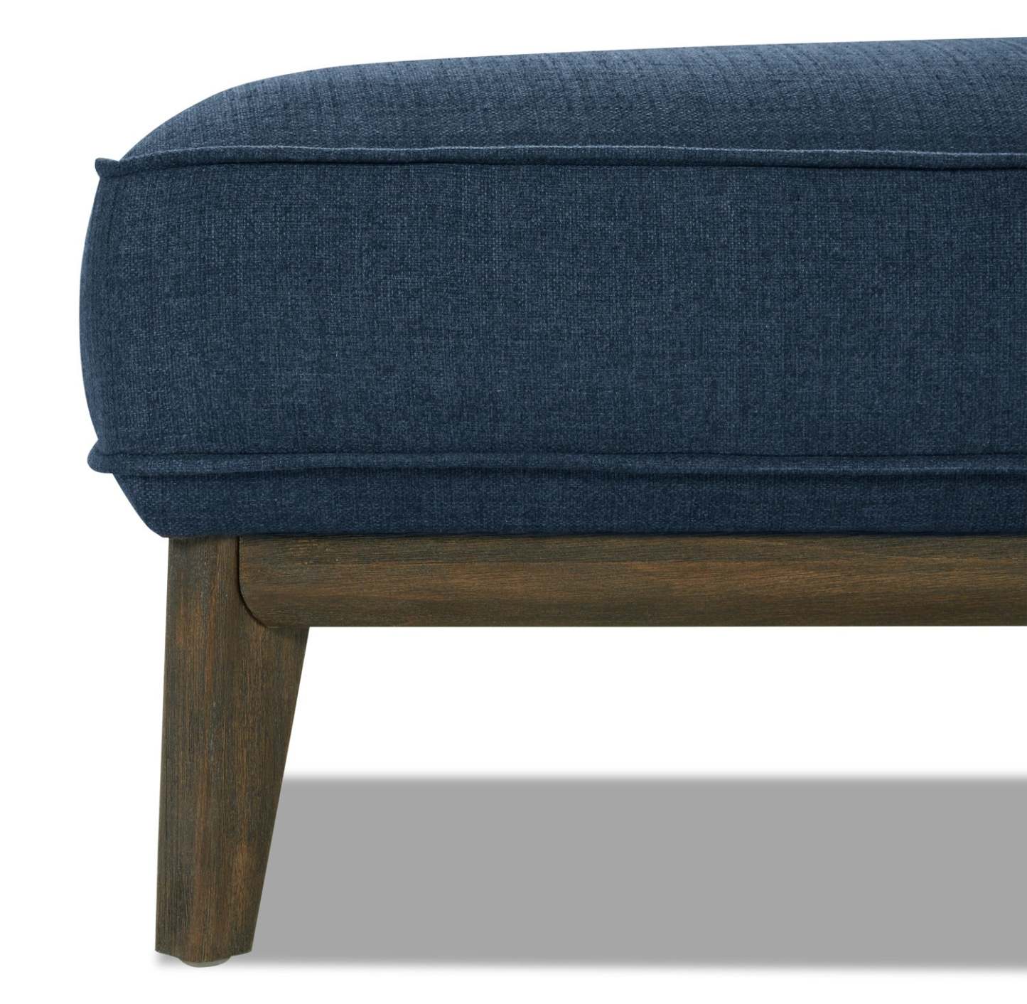Cindy Crawford Home Pouf Gena 45 en tissu d'apparence lin avec base et pieds en bois - Bleu nuit | Pouf Gena de Cindy Crawford Home de 45 po en tissu d'apparence lin avec base et pattes en bois - bleu minuit