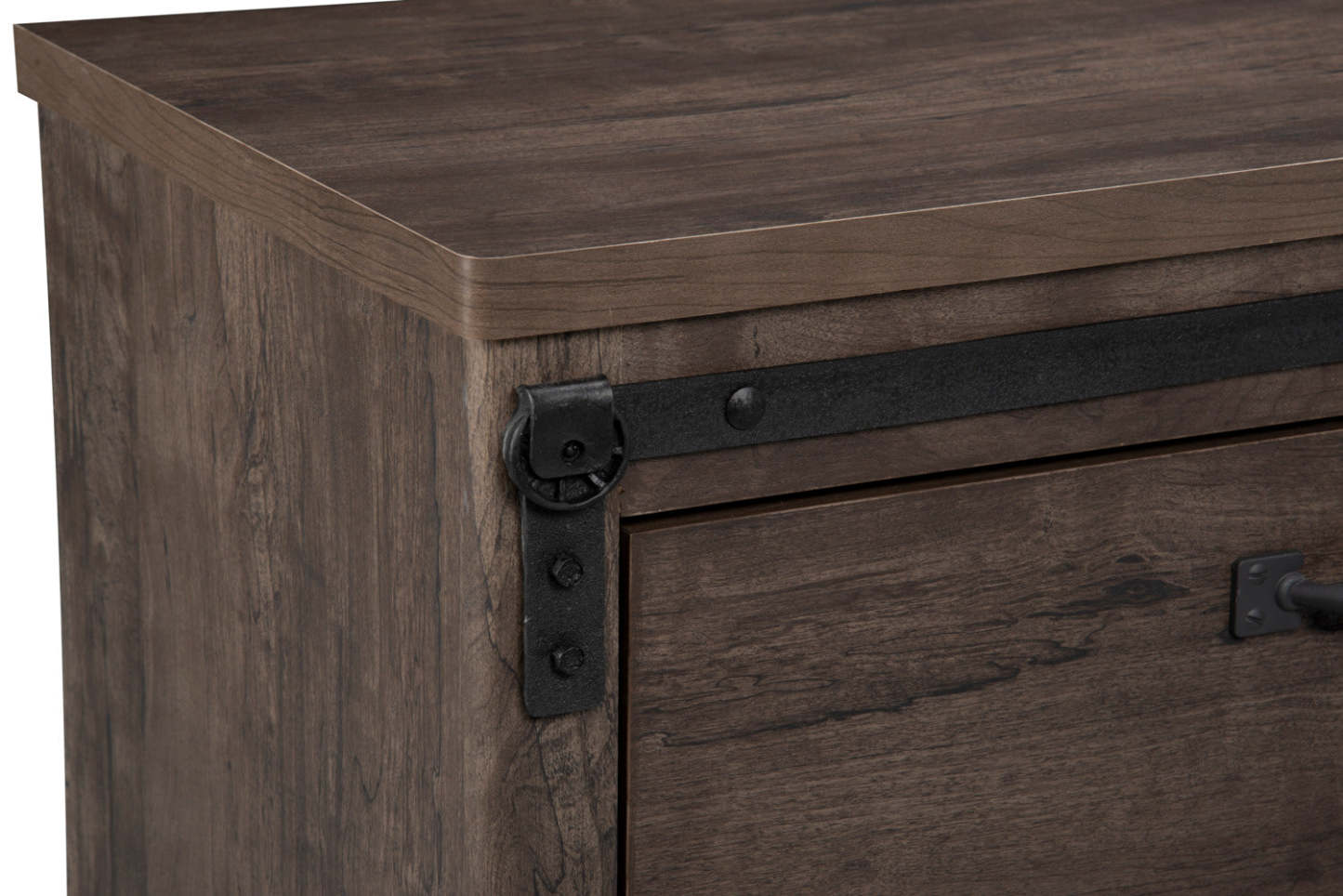 Commode de chambre à coucher Grayson, 5 tiroirs, 31,4 L x 47,4 H, Fabriquée au Canada, Rustique - Gris foncé | Commode verticale rustique Grayson de 31,4 po (L) x 47,4 po (H) à 5 tiroirs pour la chambre à coucher, fabriquée au Canada - gris foncé