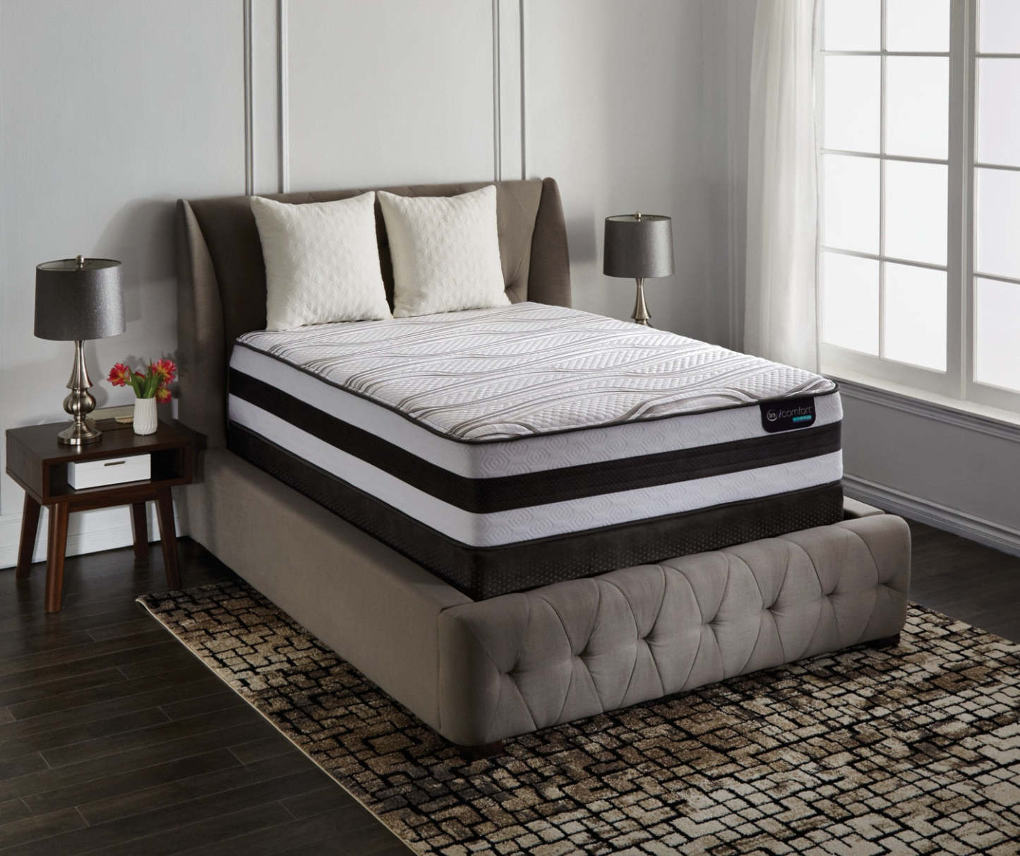 Serta iComfort® Hybrid Valentine Firm Low-Profile Split Queen Mattress Set|Ensemble matelas ferme divisé à profil bas Valentine Hybride iComfort de Serta pour grand lit