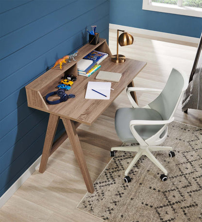 Bureau d'ordinateur Igor 47.25 avec 2 compartiments - Taupe|Bureau d'ordinateur Igor de 47,25 po avec 2 compartiments ouverts - taupe