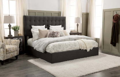 Lit plateforme rembourré Jace en tissu gris capitonné avec rangement - format très grand lit