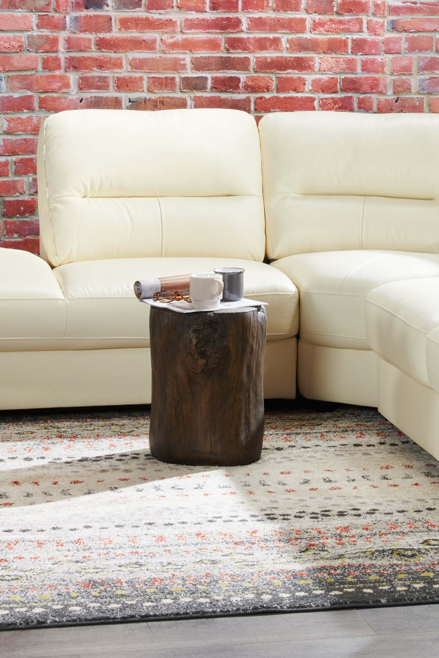 Jordy 15 Faux Wood Accent Table - Black|Table d'appoint Jordy de 15 po en imitation de bois - noire