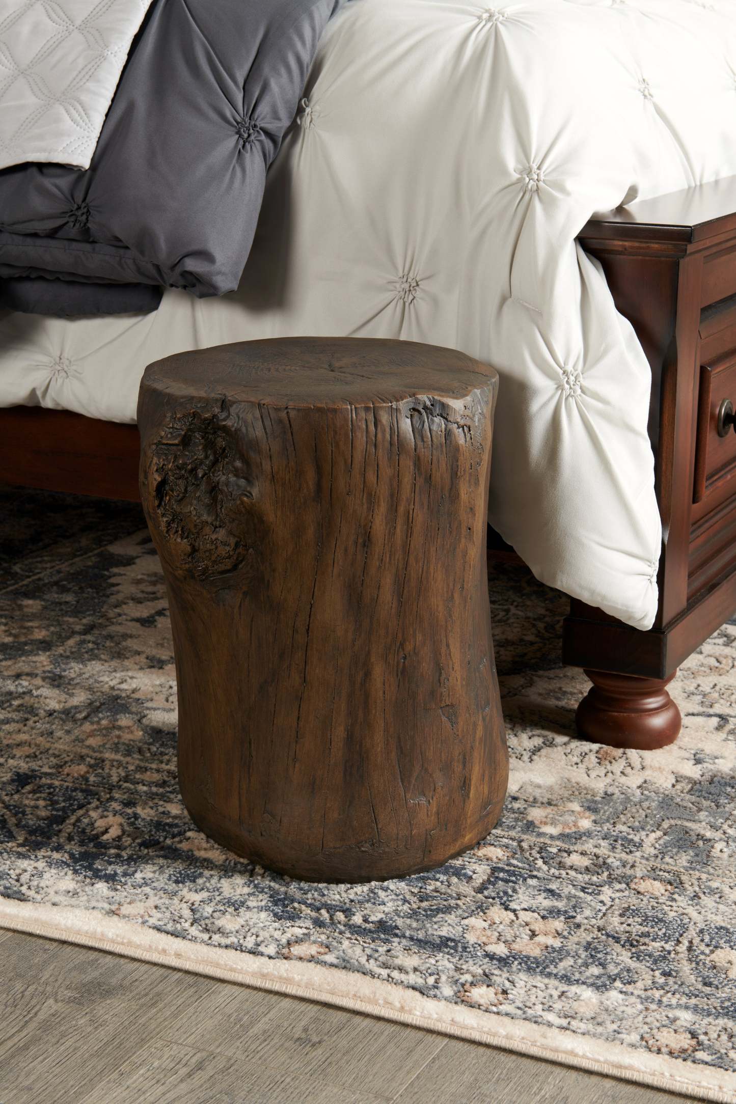 Jordy 15 Faux Wood Accent Table - Black|Table d'appoint Jordy de 15 po en imitation de bois - noire