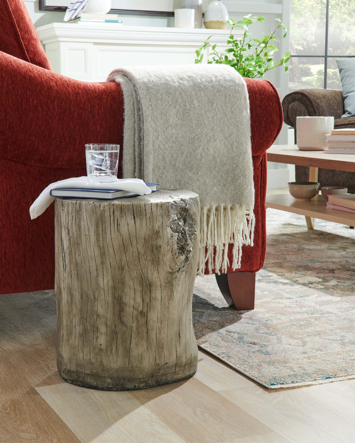 Jordy 15 Faux Wood Accent Table - Silver|Table d'appoint Jordy de 15 po en imitation de bois - argentée