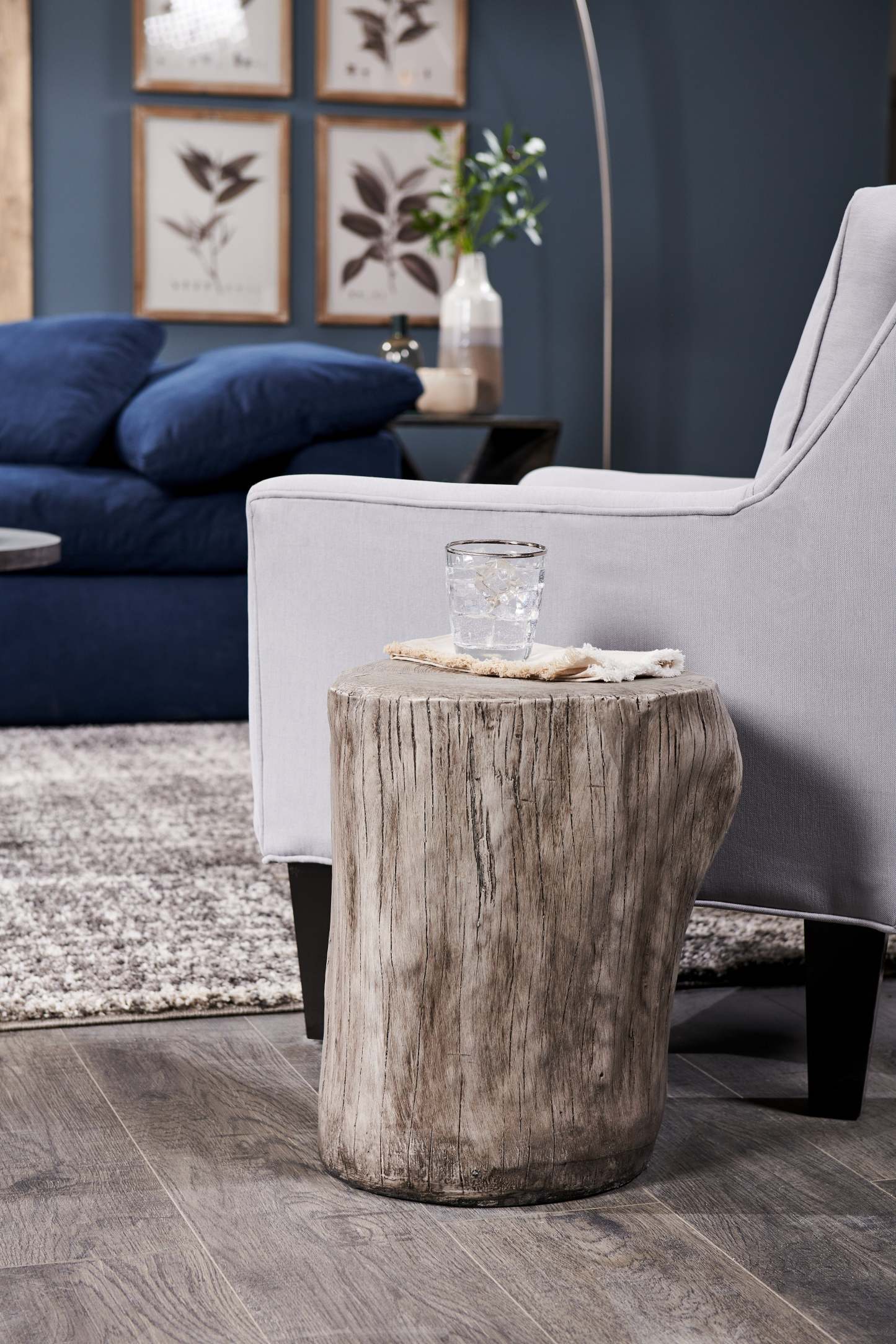 Jordy 15 Faux Wood Accent Table - Silver|Table d'appoint Jordy de 15 po en imitation de bois - argentée