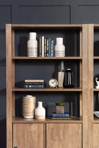 Bibliothèque Jude 36 3 étagères avec meuble - Noisette|Bibliothèque Jude de 36 po à 3 tablettes avec armoire - noisette