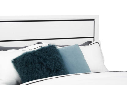 Kate 5pc Bedroom Set with Bed, Dresser & Mirror, White - King Size | Ensemble de chambre à coucher Kate 5 pièces avec lit, commode et miroir, blanc - taille king