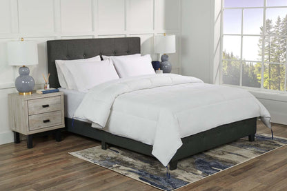 Kort & Co. Queen Duvet Insert | Couette Kort & Co. pour grand lit