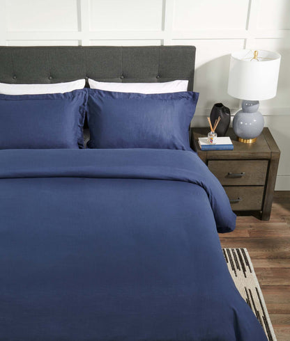Kort & Co. Indigo 3-Piece King Duvet Cover Set | Ensemble de housse de couette Indigo 3 pièces de Kort & Co. pour très grand lit