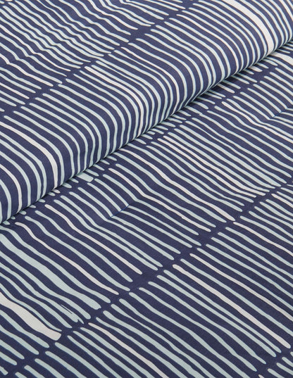 Kort & Co. Lines 4-Piece Queen Comforter Set | Ensemble d'édredon Lines 4 pièces de Kort & Co. pour grand lit