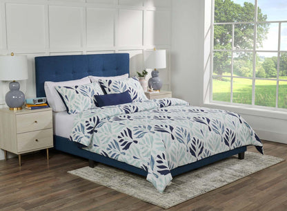 Kort & Co. Medallion 4-Piece Queen Comforter Set | Ensemble d'édredon Medallion 4 pièces de Kort & Co. pour grand lit