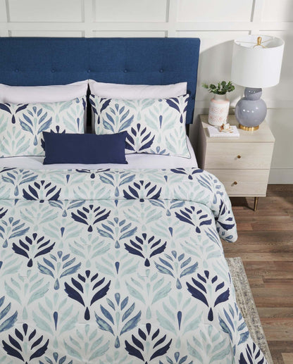 Kort & Co. Medallion 4-Piece Queen Comforter Set | Ensemble d'édredon Medallion 4 pièces de Kort & Co. pour grand lit