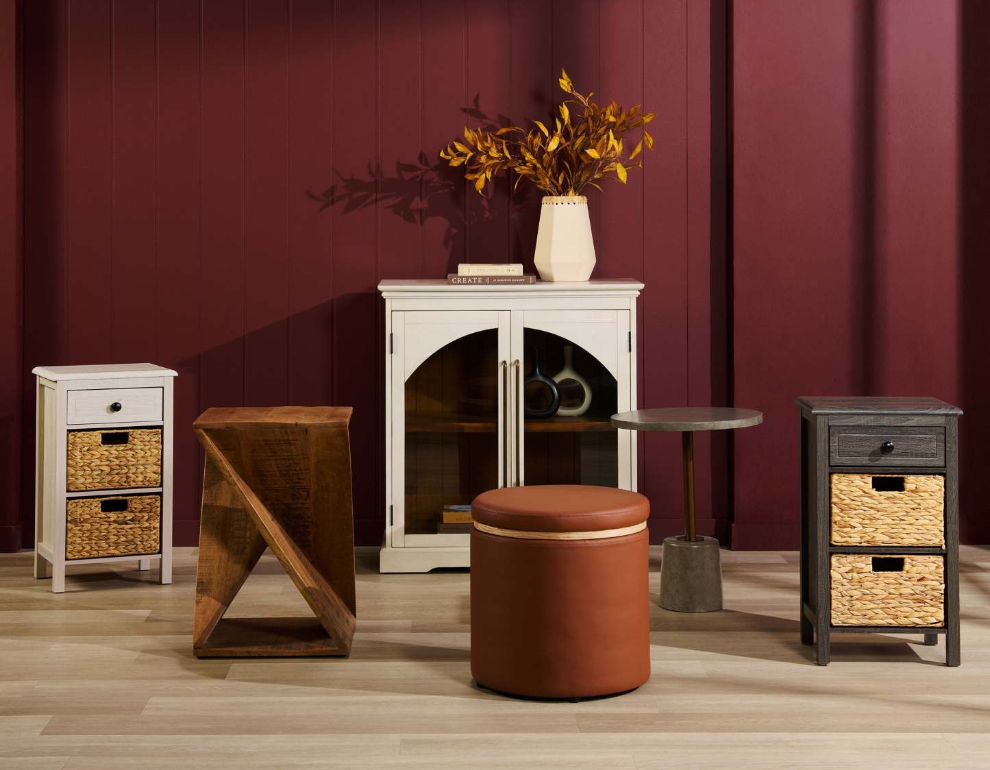 Rosalee 18 Accent Table - Grey Cement Top &amp; Base|Table d'appoint Rosalee de 18 po - dessus et base en ciment gris