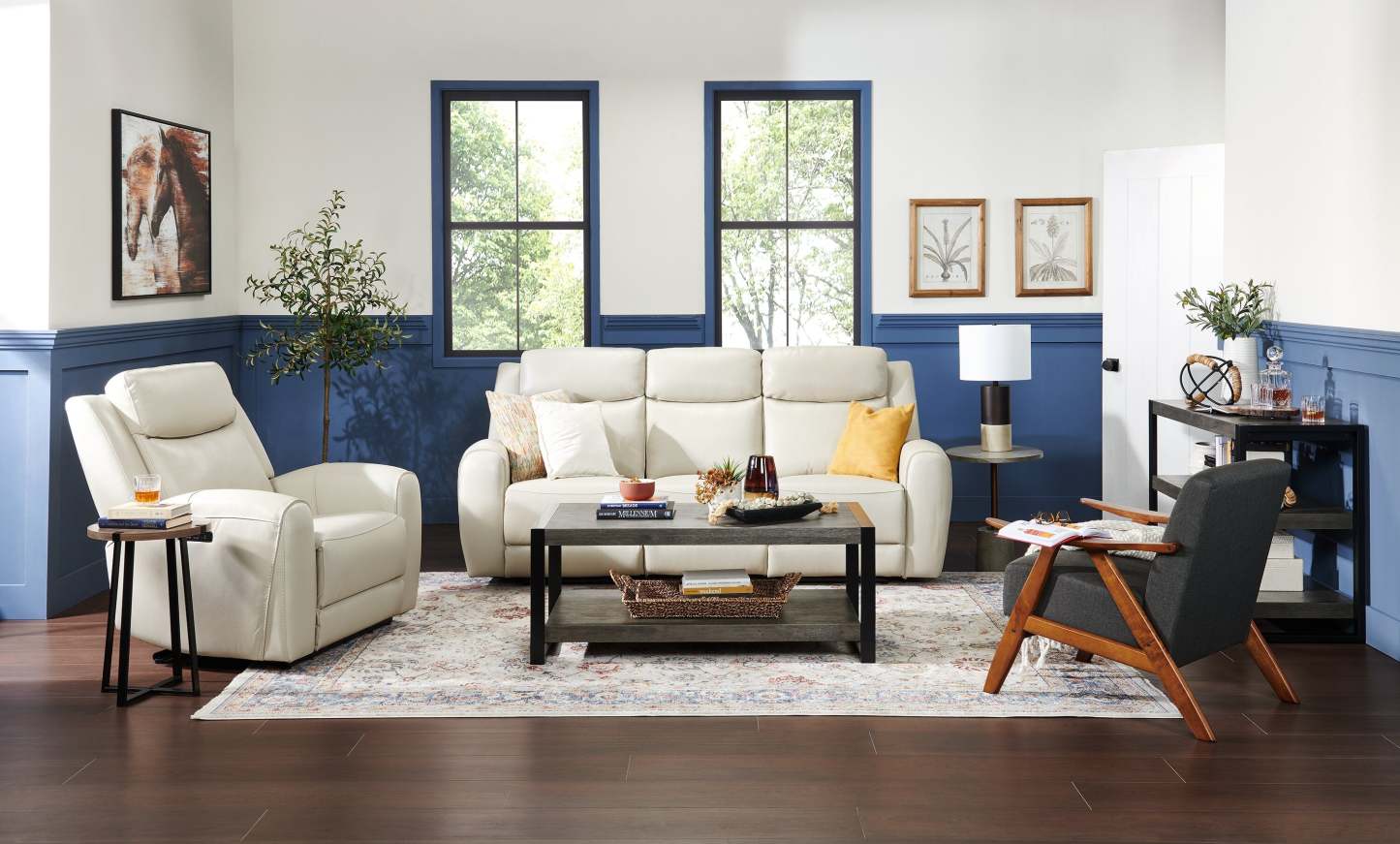 Fauteuil d'appoint Kyra 28,5 en tissu d'apparence lin avec accoudoirs courbés et structure en bois - Gris | Fauteuil d'appoint Kyra de 28,5 po en tissu d'apparence lin avec accoudoirs courbés et armature en bois - gris