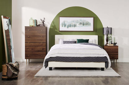 Lit rembourré Chase en tissu de cuir végétalien blanc - Pleine grandeur | Lit rembourré Chase en tissu de cuir végétalien blanc - format lit double