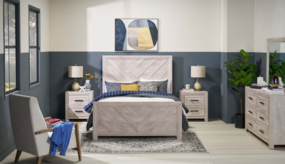 Lochlan 3-Piece Full/Queen Comforter Set - Navy and White | Ensemble d’édredon Lochlan 3 pièces pour lit double et grand lit - bleu marine et blanc