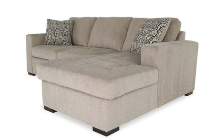 Made in Canada Legend 2-Piece Right-Facing Chenille Fabric Sleeper Sectional with Storage Chaise - Platinum Beige | Canapé-lit sectionnel de droite Legend 2 pièces fabriqué au Canada en tissu de chenille avec chaise longue de rangement - beige platine