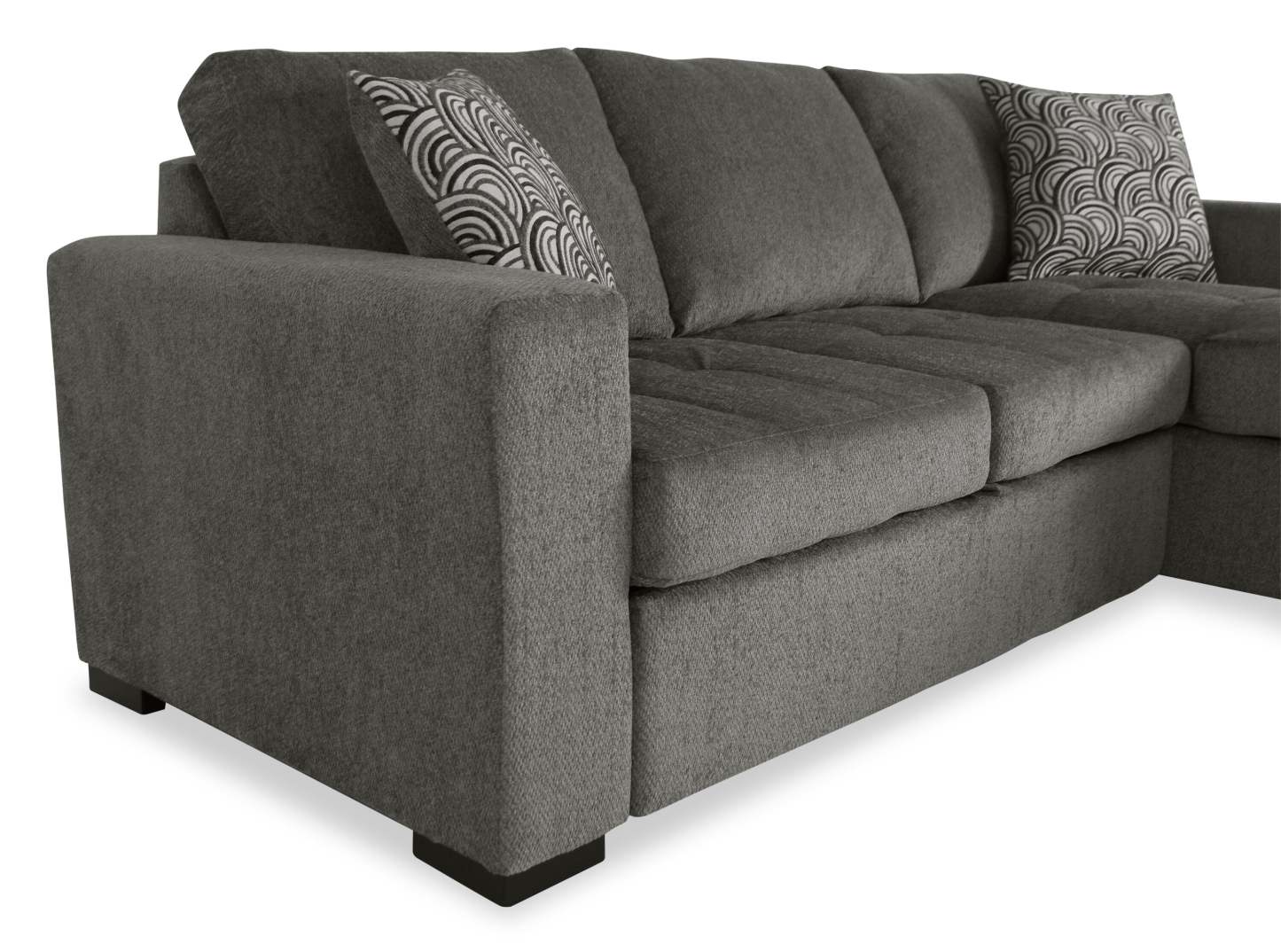 Made in Canada Legend 2-Piece Right-Facing Chenille Fabric Sleeper Sectional with Storage Chaise - Pewter Brown | Canapé-lit sectionnel de droite Legend 2 pièces fabriqué au Canada en tissu de chenille avec chaise longue de rangement - brun étain