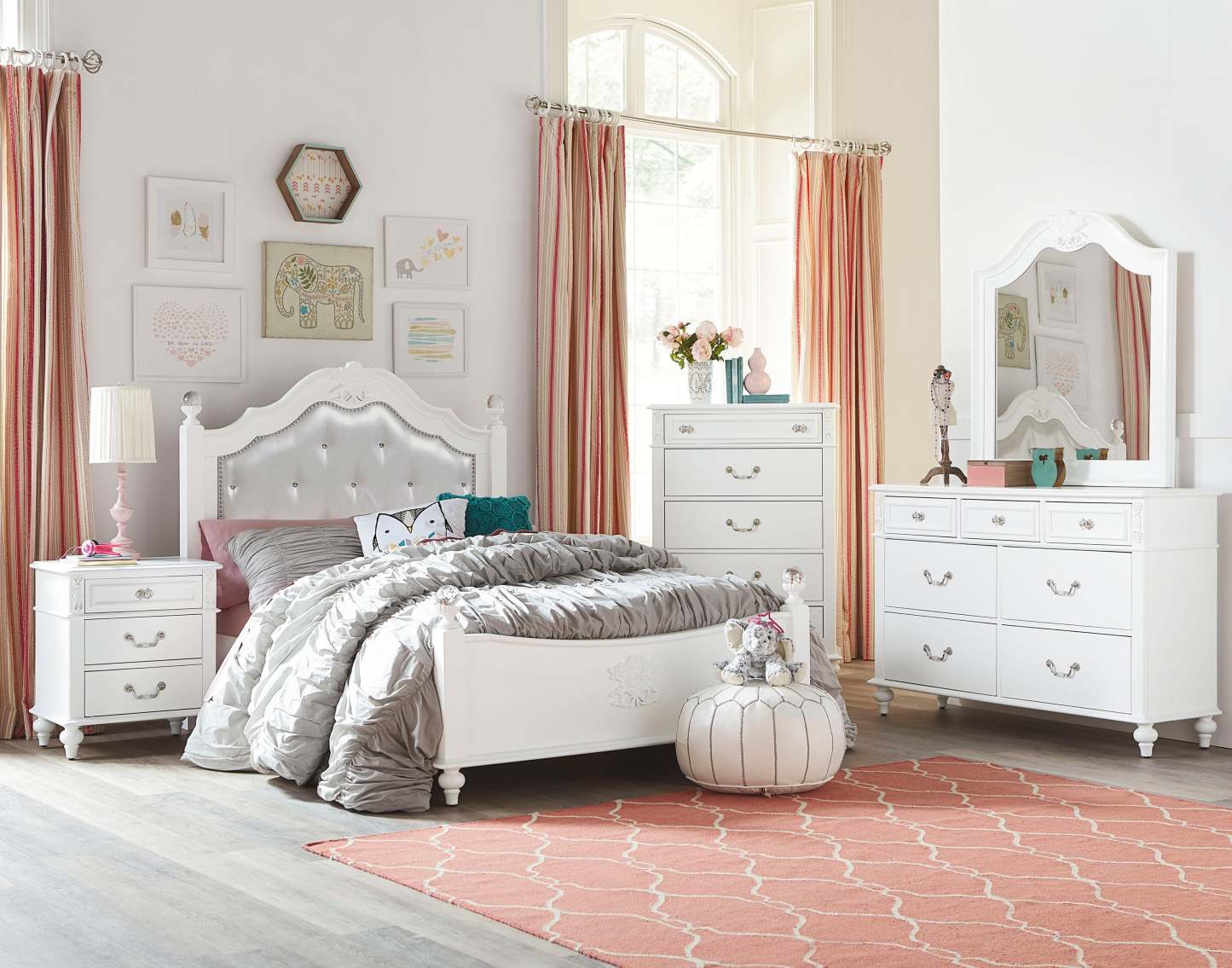 Ensemble de chambre à coucher Livy 5 pièces pour enfants avec lit à panneau, commode et miroir, blanc - format lit simple