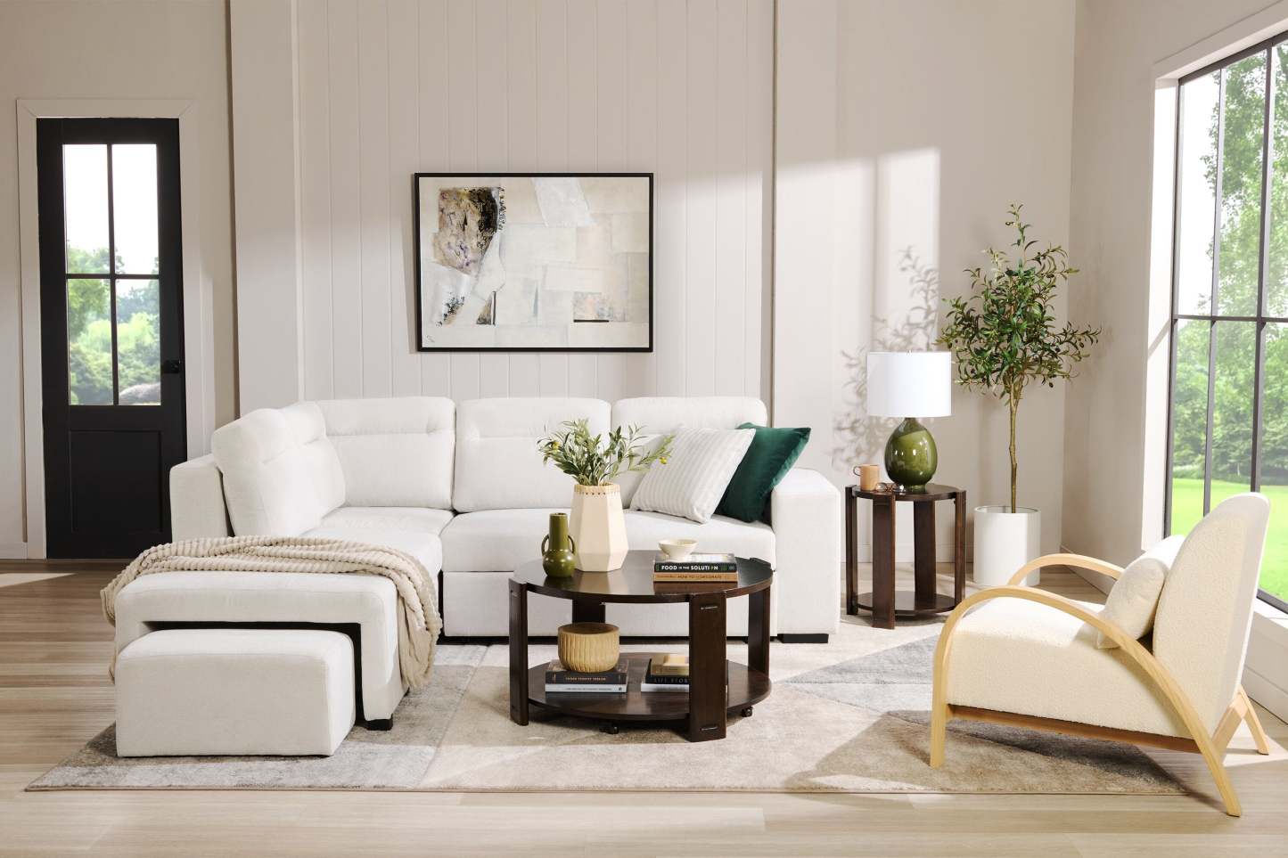 Loft 27.55 Chaise d'appoint en tissu bouclé avec oreiller décoratif et accoudoirs et pieds en bois - Blanc | Fauteuil d'appoint Loft de 27,55 po en tissu bouclé avec coussin décoratif, accoudoirs et pattes en bois - blanc