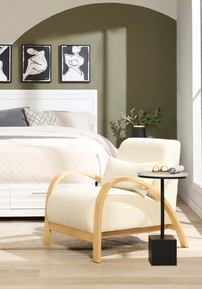 Loft 27.55 Chaise d'appoint en tissu bouclé avec oreiller décoratif et accoudoirs et pieds en bois - Blanc | Fauteuil d'appoint Loft de 27,55 po en tissu bouclé avec coussin décoratif, accoudoirs et pattes en bois - blanc