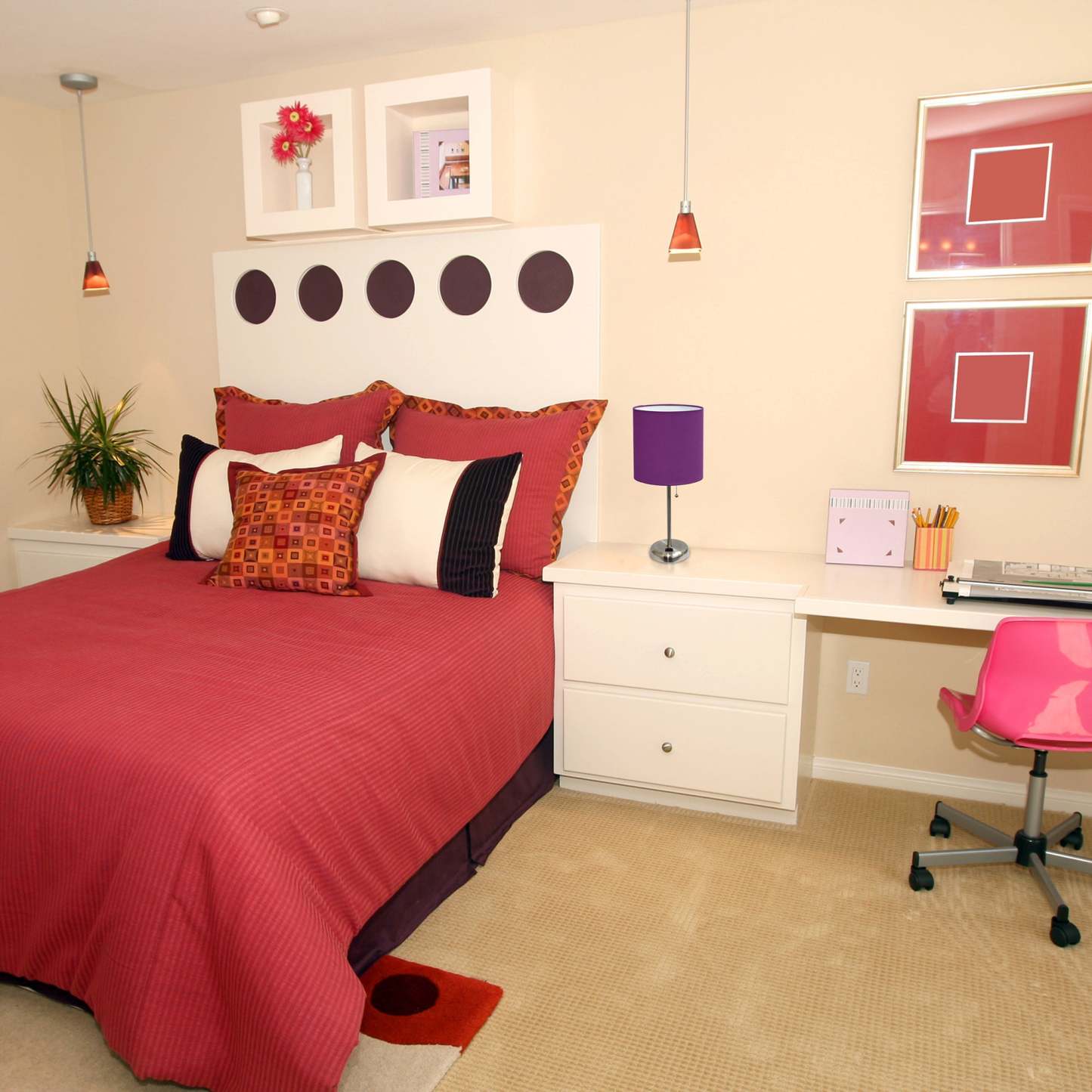 Limelights Stick Lamp with Charging Outlet And Fabric Shade Table Lamp|Lampe de table Limelights avec pied mince et prise de recharge|D2138JGE