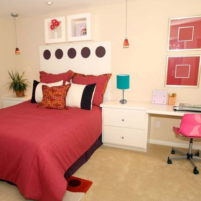 Limelights Stick Lamp with Charging Outlet And Fabric Shade Table Lamp|Lampe de table Limelights avec pied mince et prise de recharge|D219H25I