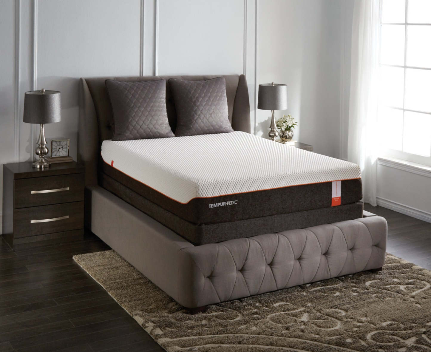 Tempur-Pedic™ TEMPUR-Gratitude Ensemble matelas divisé à profil bas pour grand lit
