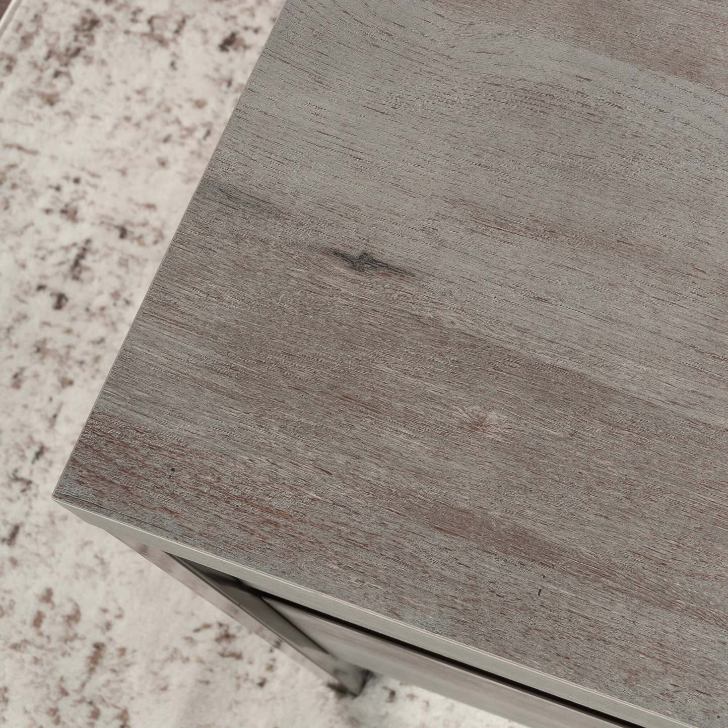 Bureau de direction Manhattan Gate de 65,98 po de qualité commerciale à 4 tiroirs - chêne mystique