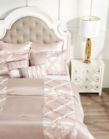 Margot 7-Piece Queen Comforter Set - Mocha| Ensemble d'édredon Margot 7 pièces pour grand lit - moka | MARGO7QU