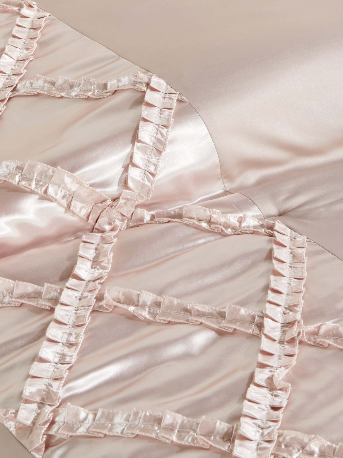 Margot 7-Piece Queen Comforter Set - Mocha| Ensemble d'édredon Margot 7 pièces pour grand lit - moka | MARGO7QU