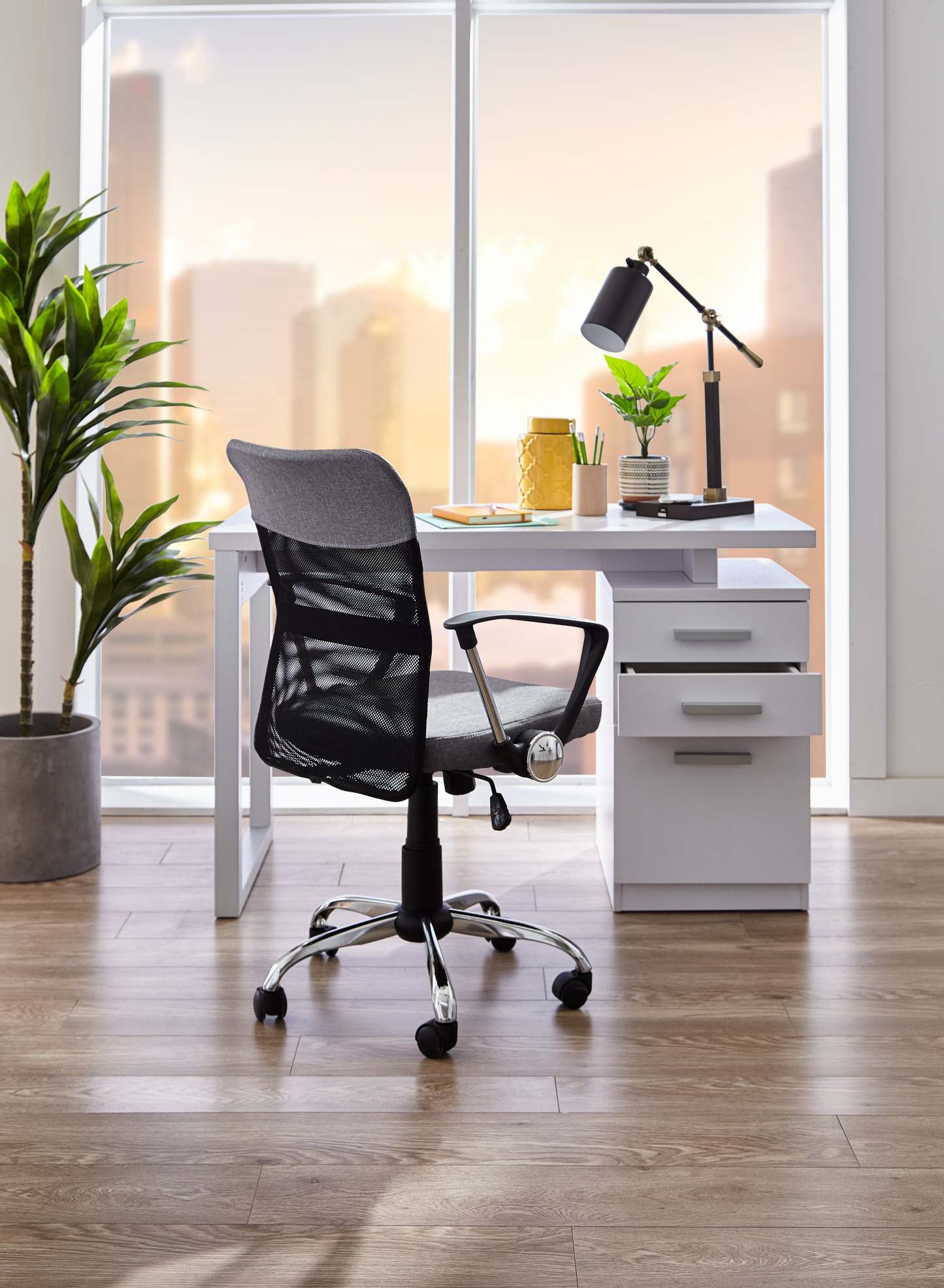 Bureau réversible Oscar 47 à 3 tiroirs - Blanc|Bureau réversible Oscar de 47 po à 3 tiroirs - blanc