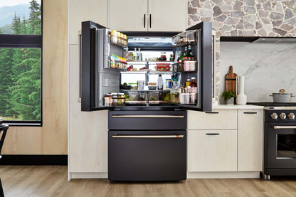 Réfrigérateur Café 36 22,3 pi³ à 4 portes - noir mat - CXE22DP3PD1 | Café 36 22,3 Cu. Fort. Réfrigérateur à quatre portes - Noir mat - CXE22DP3PD1