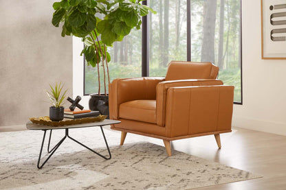 Chaise Vivia 40 en cuir véritable avec coussin de siège amovible et base en bois - Brun caramel | Fauteuil Vivia de 40 po en cuir avec coussin de siège amovible et base en bois véritable - brun caramel